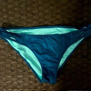 Shade & Shore Bikini Bottoms - Size S
